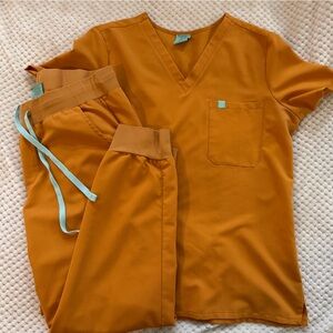 Garde Malade scrub set